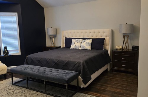 Sugar Hill House | Super Clean Comfortable Townhome -Sleeps 6-Home Away From Home!