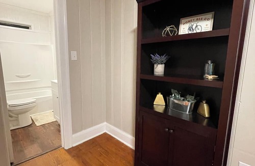 Goldsboro House | Palm Cottage - Centrally Located Brick Home on Quiet Street
