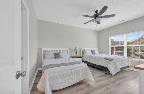 Red Hill Apartment | Beach & Golf Vacation 2