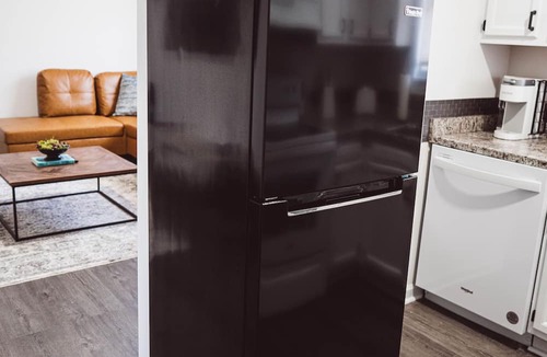 Johnson City Apartment | Quiet 2BD rental with mountain views close to JCMC