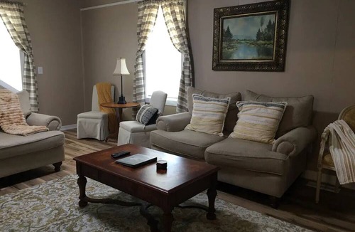 Glen Ferris House | The River Queen