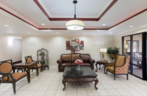 Pittsburg Apartment | Near Cumberland Star Riverboat! Pet-friendly Property with Free Parking Onsite!