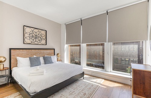 Downtown Nashville Cottage | The Saddlery - Mic Drop - Walk to Broadway