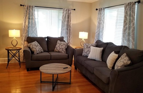 Morristown House | Cozy and Clean in Downtown Morristown