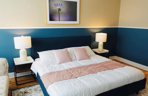 Hermitage House | Serene Retreat in Hermitage