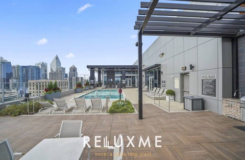 Fourth Ward Condo | Reluxme | City Center 2BR Highrise w/King Beds