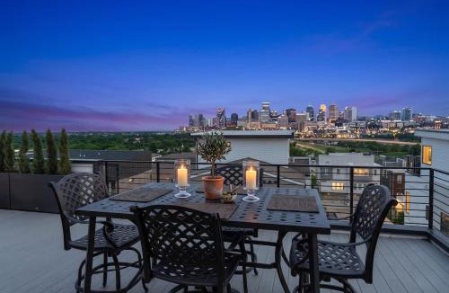 Talbot's Corner House | 2 Ultra Lux Homes Sleeps 24 Hot Tub & Rooftops
