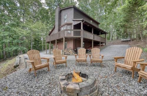 Blairsville House | Incredible Mountain Cabin for a Memorable Family Getaway in Nature near Blairsville, Georgia