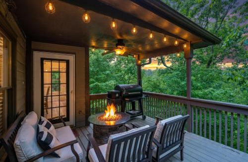 Big Canoe House | Modern Marble - Jasper, GA - Take in Sweeping Mountain Views, Soak in the Hot Tub, Stay Active in the Home Gym, and Mix Drinks a