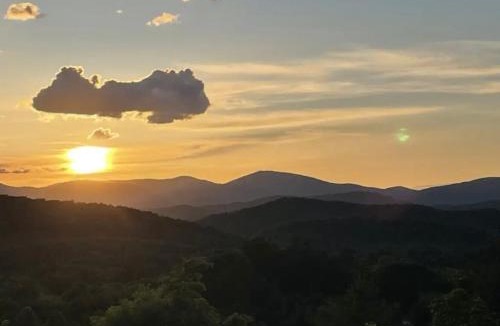 Newland House | Million-Dollar View Near Blue Ridge Pkwy with Firepit