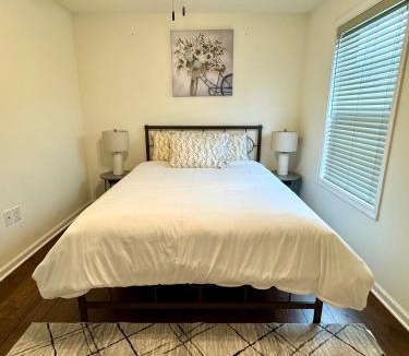 Bridgeport Apartment | Townhouse Bridgeport Close UHC,FBI,Bridge complex