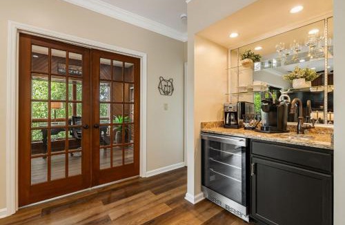 Blowing Rock Apartment | Newly Renovated Chetola 2BR Condo in Blowing Rock