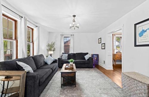 Bolivar House | Cozy getaway near history hiking & adventure
