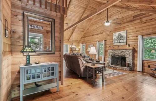 Big Canoe House | New Listing! Cozy Cabin Escape at Big Canoe Resort