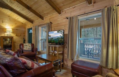 Pisgah Forest House | Creekside Log Cabin · Creekside Log Cabin