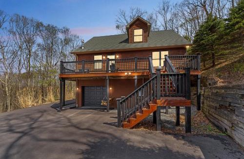 Terra Alta House | 'The Eagles Nest at Alpine' Cabin w/Fireplace!