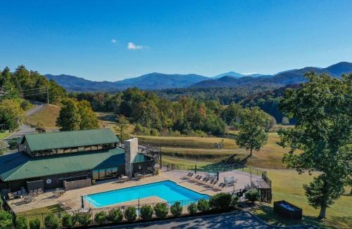 Townsend Ski Chalet | Cades Cove Lodge