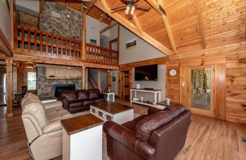 Townsend Ski Chalet | Cades Cove Lodge