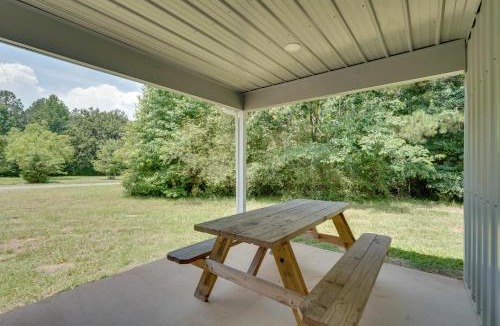 Tignall House | < 1 Mi to Broad River Campground! Rural Retreat