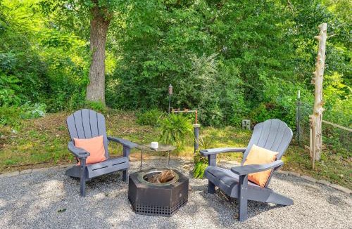 Dayton House | Dayton Cabin on 42-Acre Farm: Fish, Hike, Unwind!