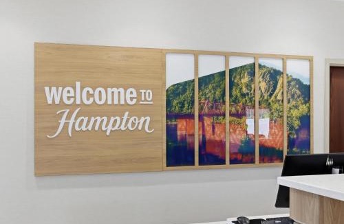 Inwood Hotel | Hampton Inn Inwood