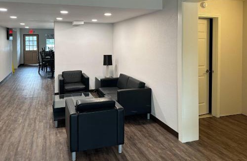 Forsyth Hotel | Quality Inn Forsyth near GA Public Safety Training Center
