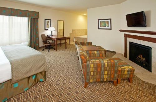 Ripley Hotel | Holiday Inn Express & Suites Ripley by IHG