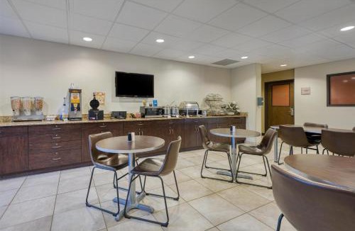Buckhannon Hotel | SureStay Plus Hotel by Best Western Buckhannon