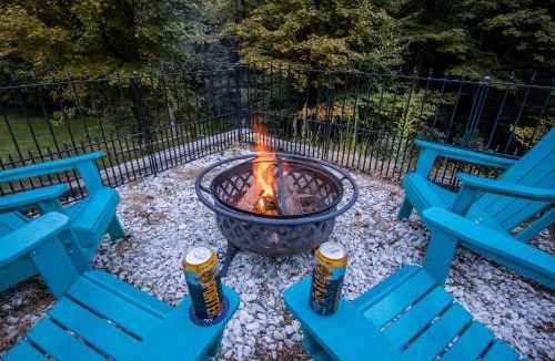 Mount Nebo House | Ascension Cabin - sauna, hot tub, fire pit
