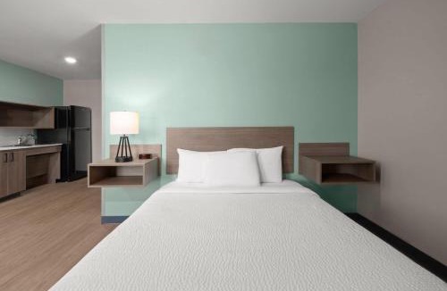 Johnson City Hotel | ECHO Suites Extended Stay by Wyndham Johnson City Medical CR