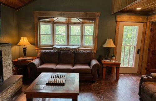 Speedwell House | Boulderwoods Cabin