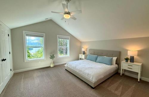 Nebo House | The Overlook at Lake James