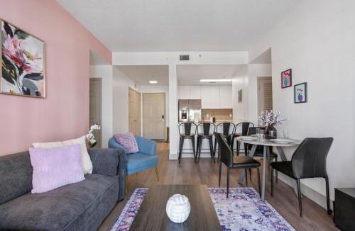 Charlotte Center City Apartment | Bright Uptown Bliss - Free Parking, Walkable, Views
