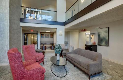 University Place Hotel | Drury Inn & Suites Charlotte University Place