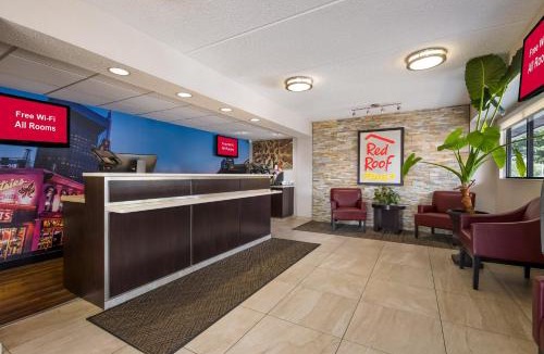 Larkwood Hotel | Red Roof Inn PLUS+ Nashville Airport