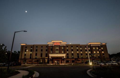 Lenoir Hotel | Hampton Inn & Suites Lenoir, NC