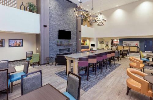 Granville Hotel | Hampton Inn & Suites Morgantown/University Town Centre