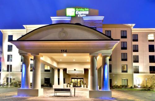 Oak Ridge Hotel | Holiday Inn Express & Suites Oak Ridge by IHG