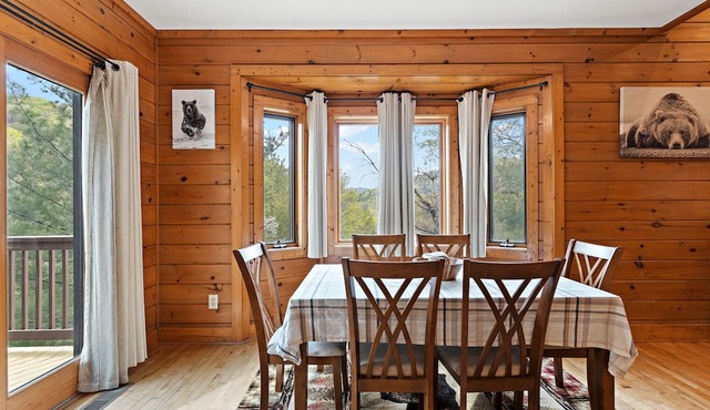 Charming Cabin in Quaint Community