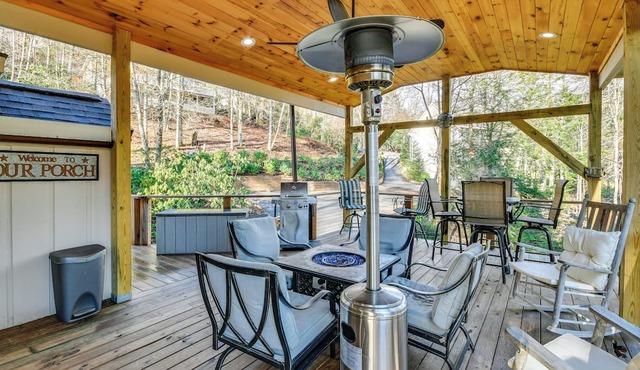 Pool & Golf Club! Riverfront Retreat in Newland