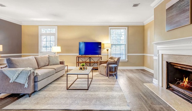 Modern Apartment in Prime Location (ID9248)
