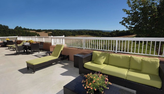 Fairfield Inn & Suites by Marriott
