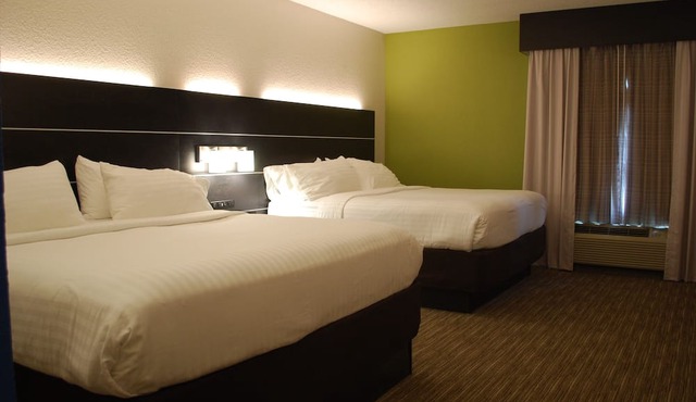 Holiday Inn Express Hotel and Suites Kingsport by IHG
