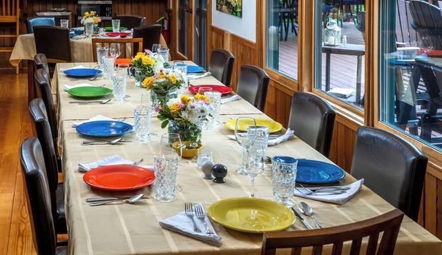 Bent Creek Lodge Bed & Breakfast