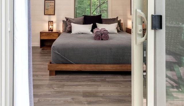 Couples Glamping Cabin - Bed & Bear