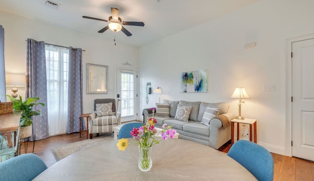 Walk to Historic Maryville: True Southern Getaway!