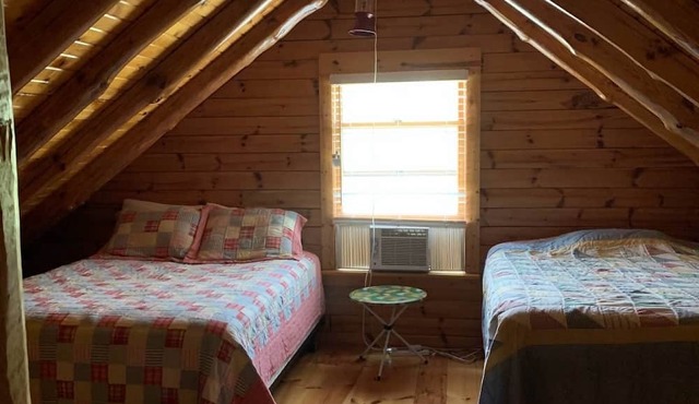 Peaceful cabin retreat in Graysville
