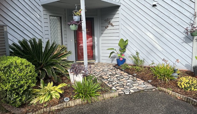 Beautiful Townhome with 2 Master Suites