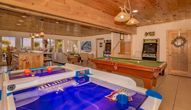Tanasi Lodge - Weddings - Retreats - Gathering