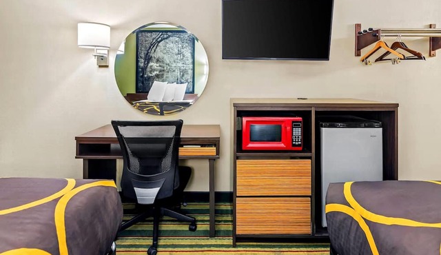 Super 8 by Wyndham Columbia SC/Ft. Jackson